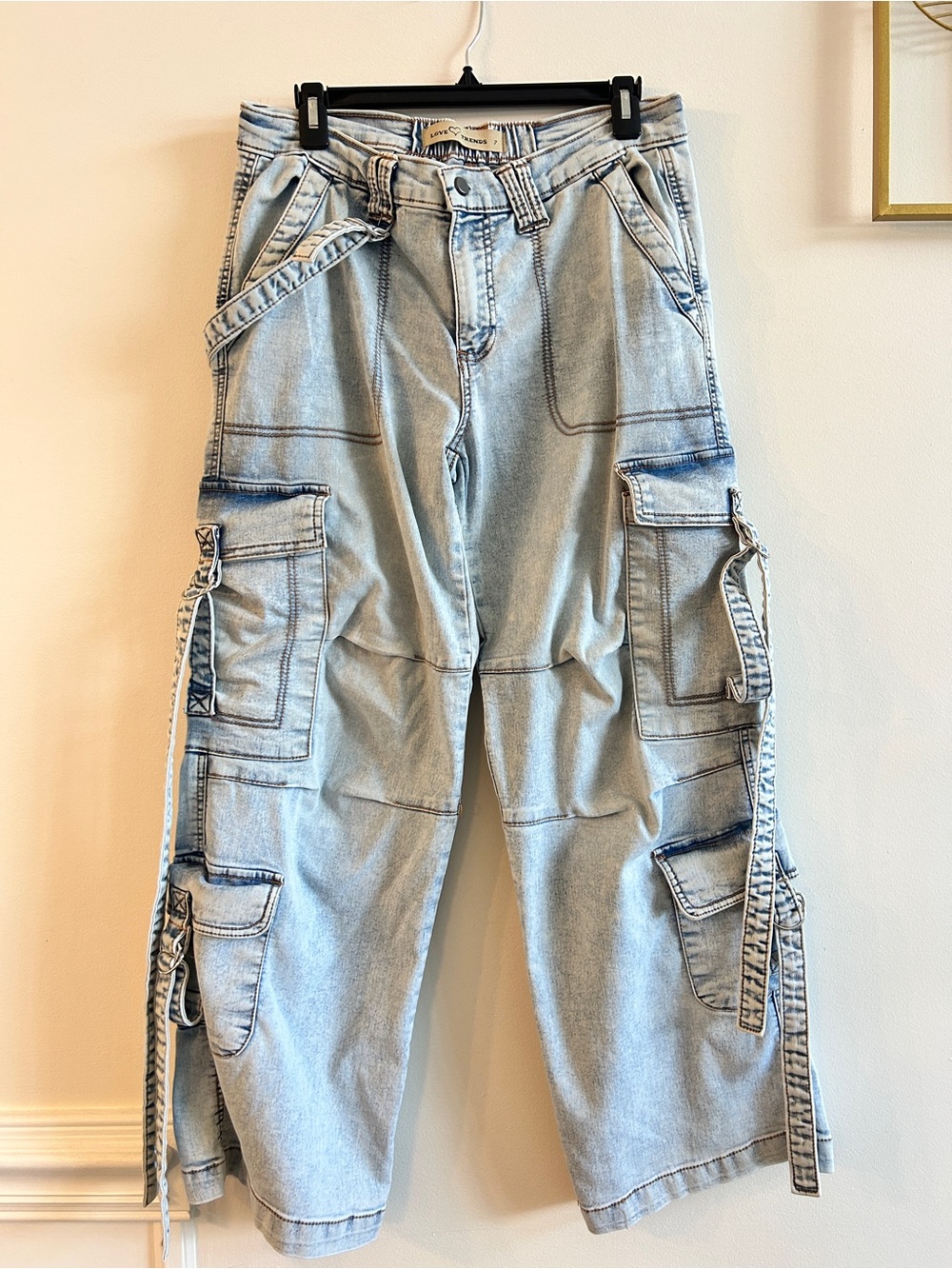 Relaxed Light Blue Cargo Jeans with Utility Pockets